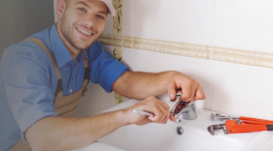 Handle or spout repair in Everetts, NC